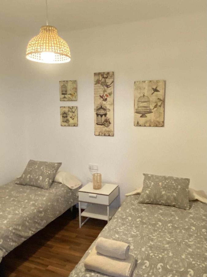 Apartamento Las Murallas ปัมโปลนา ภายนอก รูปภาพ